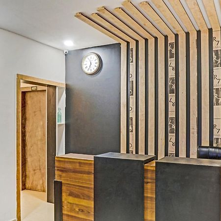 Collection O Sigma Inn Surat Exterior photo